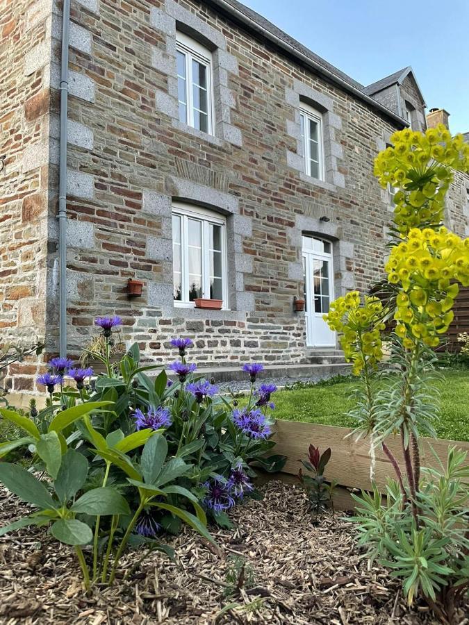 Maison De La Besliere Meuble De Tourisme 2 Etoiles Folligny 外观 照片